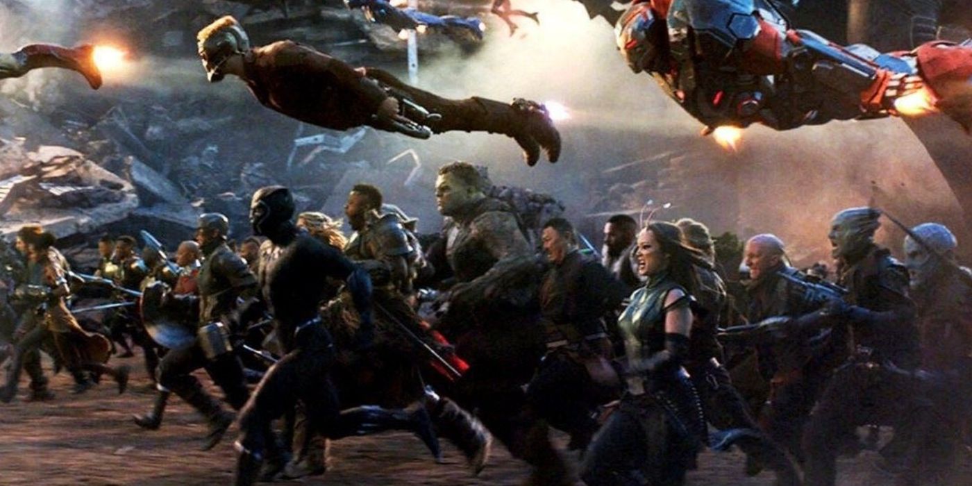 MCU-helter angriper Thanos i Endgame